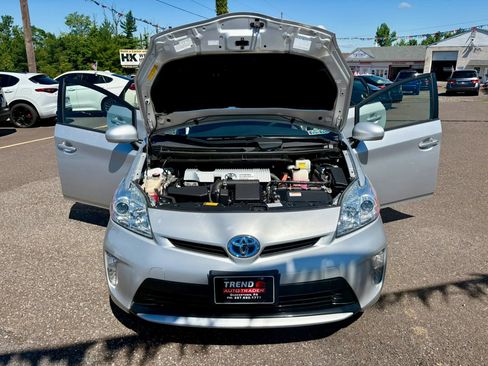 Used 2015 Toyota Prius Two FWD image 9