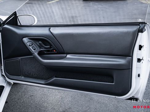 Used 1997 Chevrolet Camaro Z28 image 30