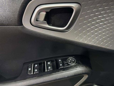 Used 2021 Kia Soul X-Line FWD image 23