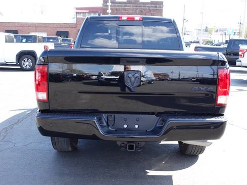 Used 2023 RAM 1500 Classic SLT w/ Electronics Convenience Group AWD/4WD image 9