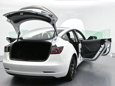 Used 2021 Tesla Model 3 Standard Range Plus RWD image 35