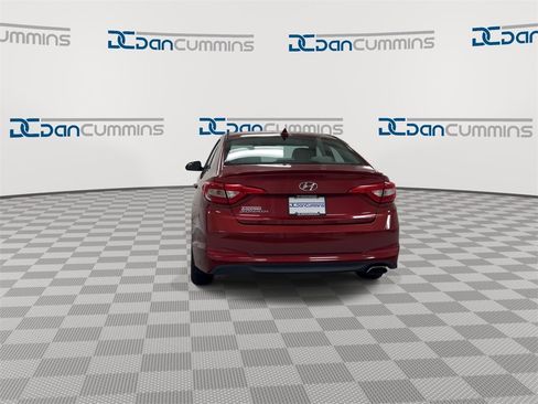 Used 2015 Hyundai Sonata SE image 7
