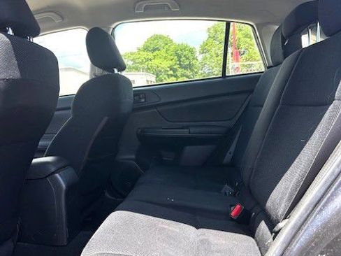 Used 2012 Subaru Impreza 2.0i image 7