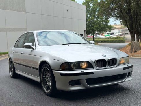 Used 2003 BMW M5 RWD image 10