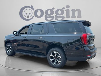 Used 2025 GMC Yukon XL AT4