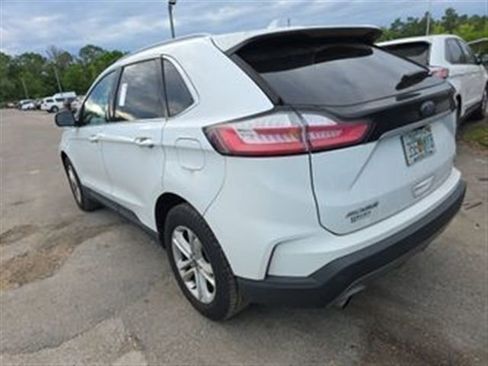 Used 2020 Ford Edge SEL w/ Convenience Package FWD image 2