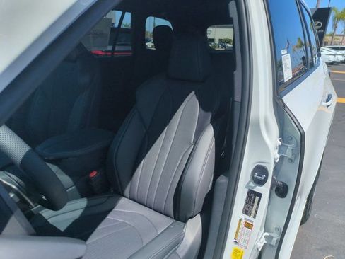 New 2026 Lexus TX 500h AWD image 11