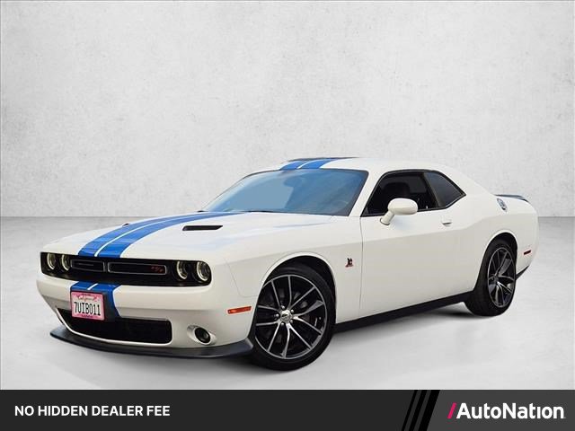 Used 2016 Dodge Challenger R/T Scat Pack w/ Technology Group RWD image 1