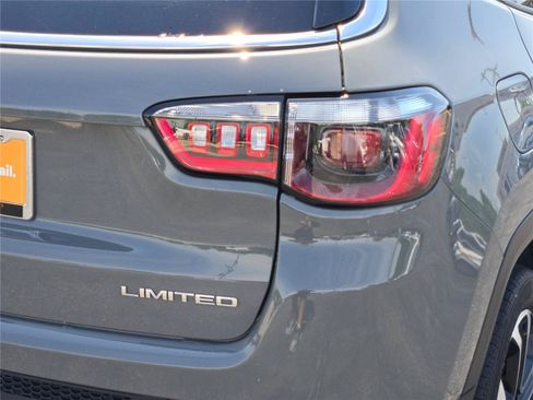 Certified 2022 Jeep Compass Limited AWD/4WD image 13