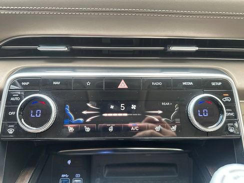 Used 2024 Genesis GV80 2.5T w/ Prestige Package AWD/4WD image 22