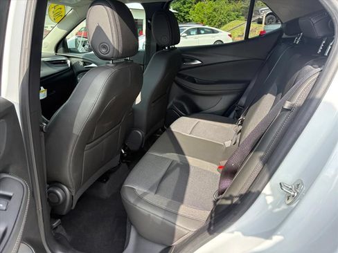 Used 2024 Buick Encore GX Preferred FWD image 19