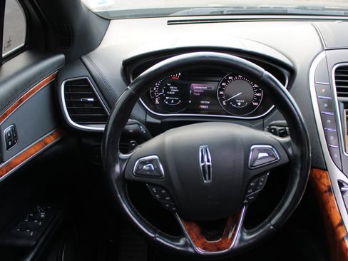 Used 2016 Lincoln MKX Select w/ Select Plus Package image 9