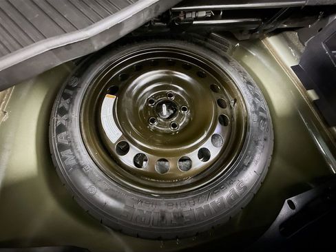 Used 2020 Ford Explorer ST w/ ST Street Pack image 39