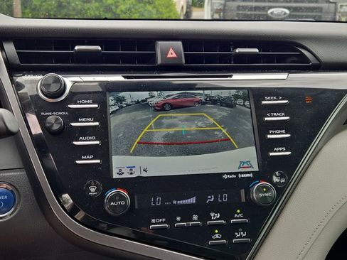 Used 2020 Toyota Camry LE w/ Sunroof Package FWD image 45