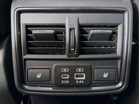 Used 2025 Subaru Forester Touring AWD/4WD image 28