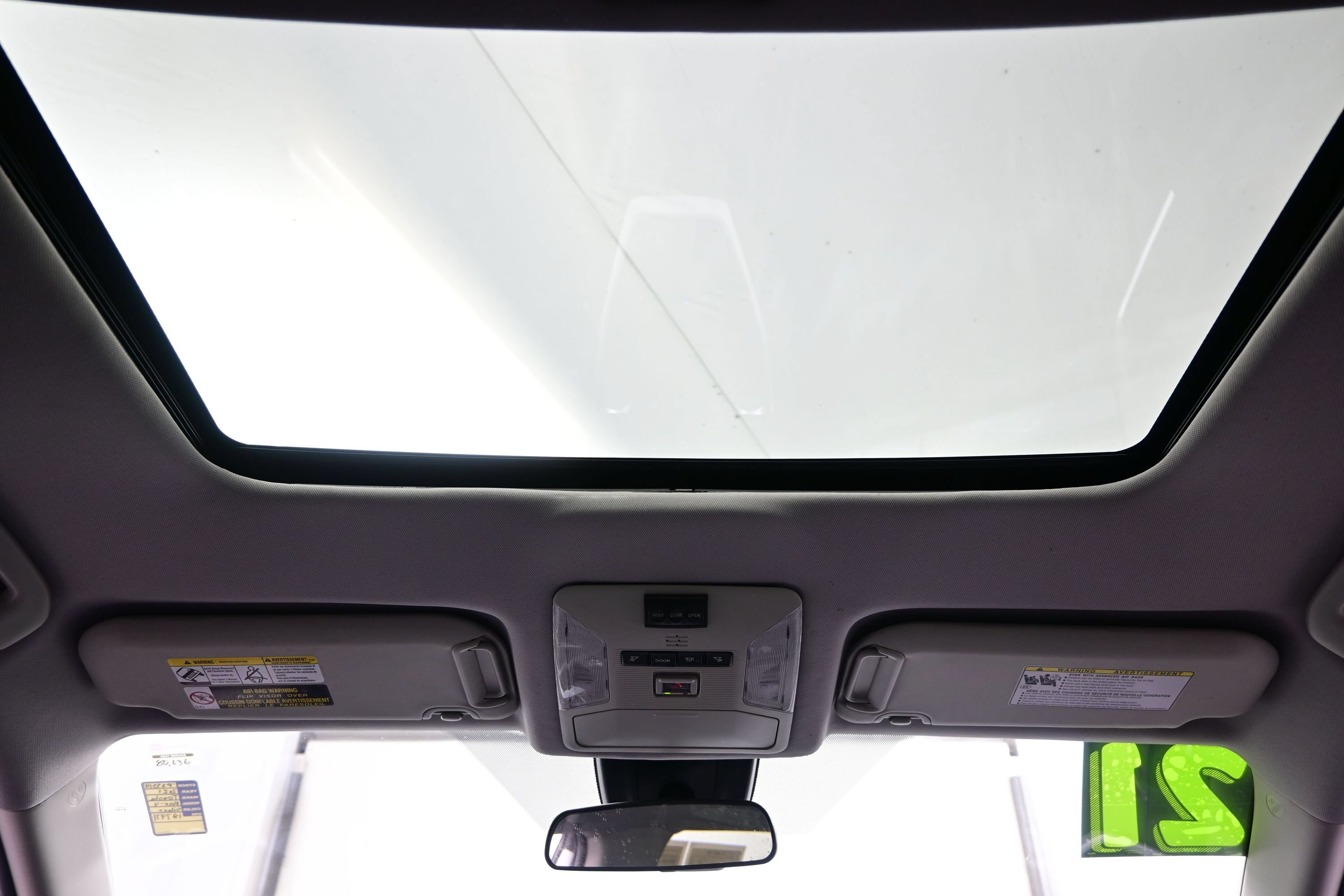 Used 2021 Toyota RAV4 XLE AWD/4WD image 16