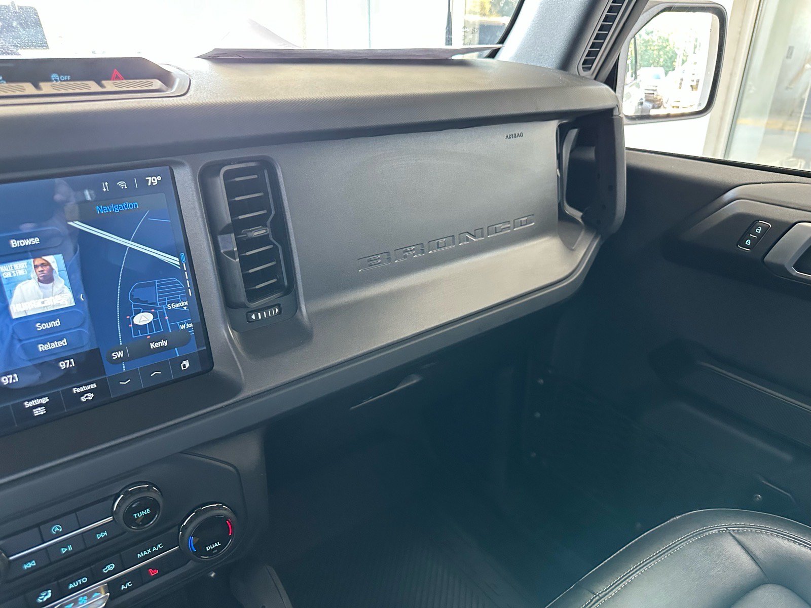Used 2026 Ford Bronco Badlands w/ Sasquatch Package AWD/4WD image 31