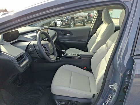 Used 2024 Toyota Prius XLE image 14