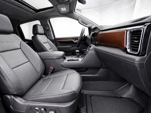 Used 2023 GMC Sierra 1500 Denali AWD/4WD image 14