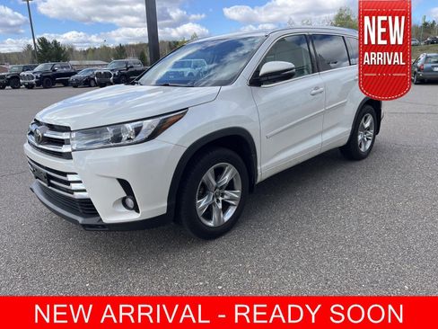 Used 2017 Toyota Highlander Limited AWD/4WD image 1