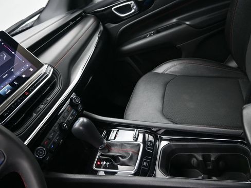 Used 2024 Jeep Compass Trailhawk image 20