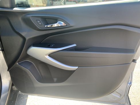 New 2026 Chevrolet Trax LS w/ LS Convenience Package FWD image 21
