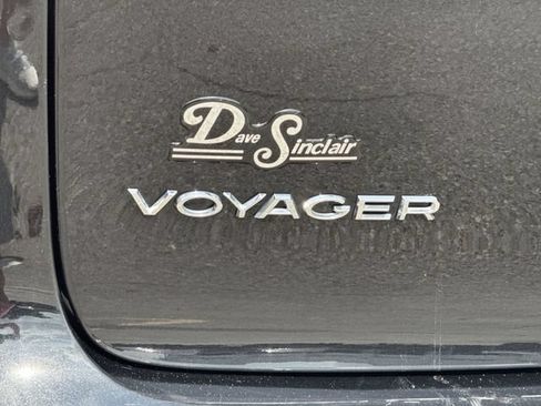 Used 2023 Chrysler Voyager LX FWD image 29
