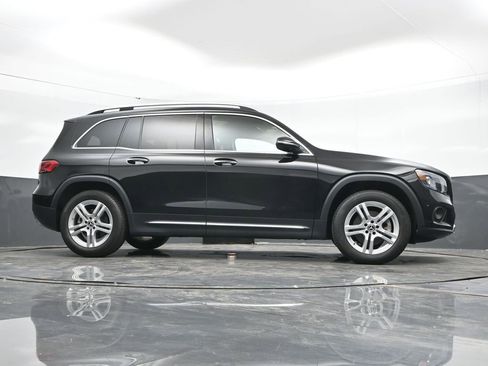 Used 2023 Mercedes-Benz GLB 250 4MATIC image 47