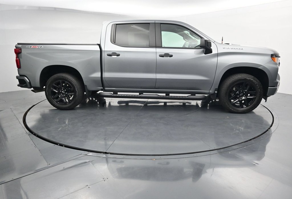 Used 2024 Chevrolet Silverado 1500 Custom AWD/4WD image 9