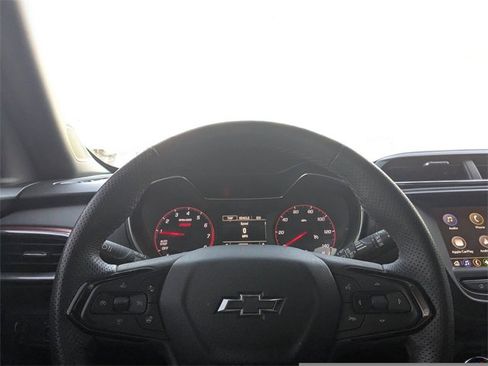 Used 2022 Chevrolet TrailBlazer RS image 22