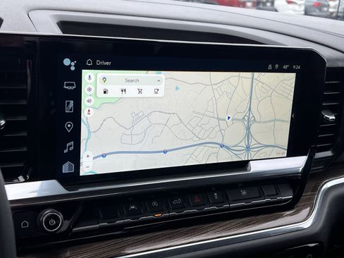 Used 2024 Chevrolet Silverado 1500 RST image 20