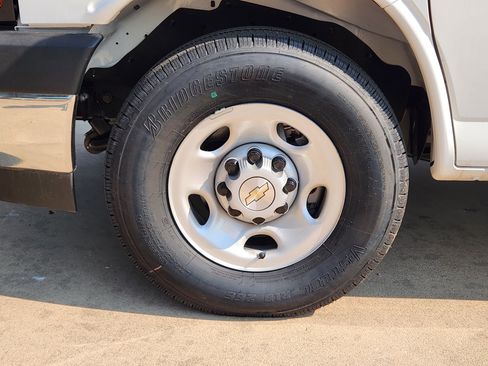 New 2025 Chevrolet Express 3500 w/ Power Convenience Package image 11