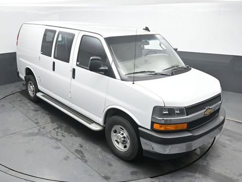 Used 2023 Chevrolet Express 2500 w/ Driver Convenience Package image 31