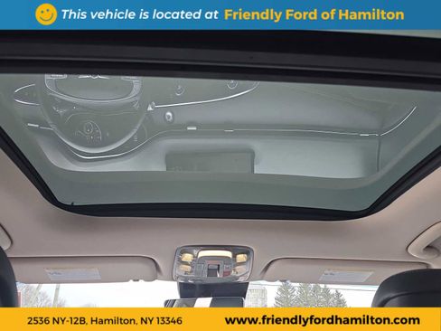 Used 2023 Genesis GV70 2.5T w/ Advanced Package image 21