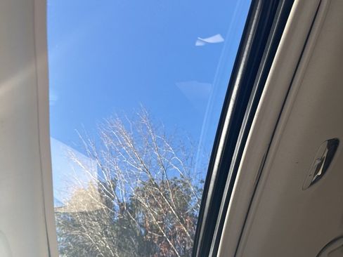 Used 2017 Subaru Outback 2.5i Limited image 14