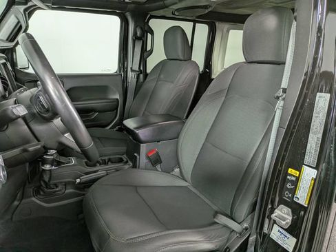 Used 2021 Jeep Wrangler Unlimited Sport AWD/4WD image 16