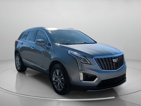 Used 2020 Cadillac XT5 Premium Luxury image 2