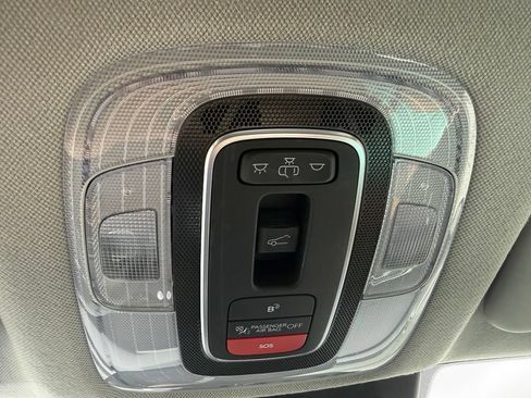 Used 2024 Hyundai Elantra SEL w/ Convenience Package FWD image 31