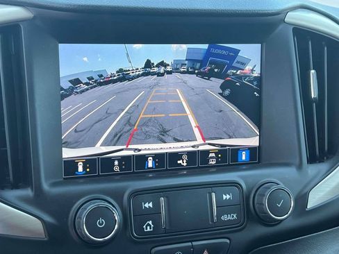 Used 2022 GMC Terrain Denali w/ Denali Premium Package AWD/4WD image 36
