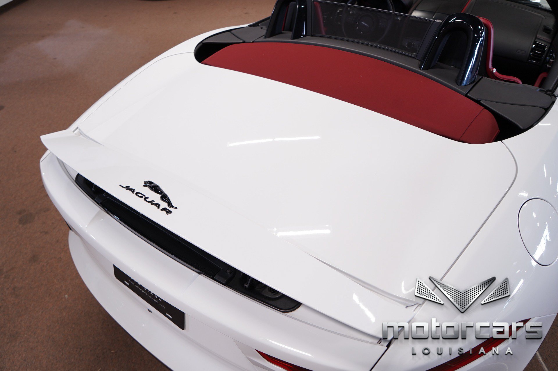 Used 2021 Jaguar F-TYPE R-Dynamic AWD/4WD image 15