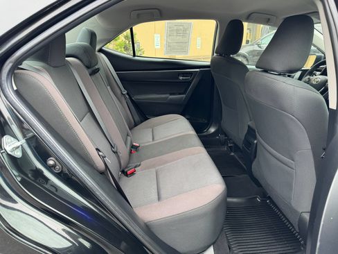 Used 2018 Toyota Corolla FWD image 17