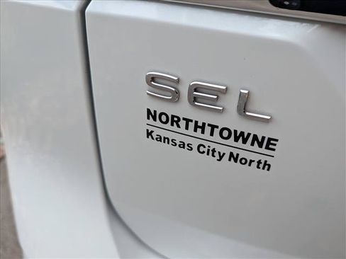 Certified 2024 Volkswagen Atlas SEL AWD/4WD image 22