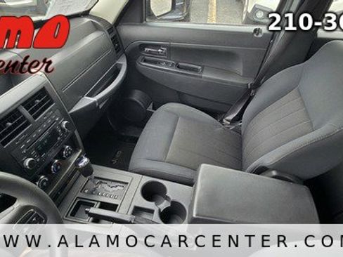 Used 2012 Jeep Liberty Sport image 39