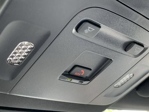 Used 2026 Toyota Camry SE FWD image 31