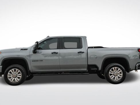 Used 2024 Chevrolet Silverado 2500 LTZ w/ LTZ Plus Package image 9