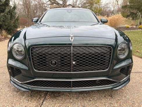 Used 2025 Bentley Flying Spur Plug-In Hybrid image 7