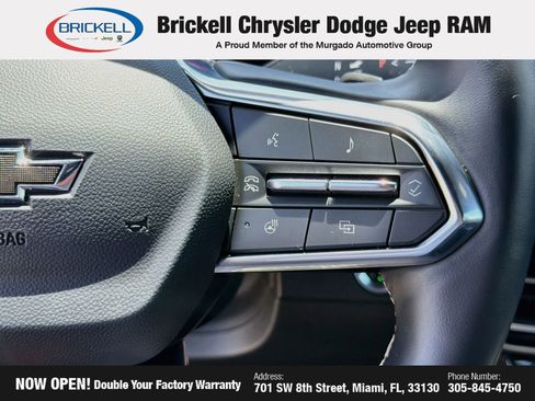 Used 2025 Chevrolet Traverse Z71 AWD/4WD image 39