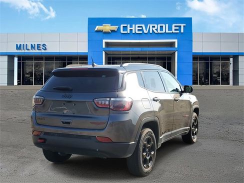 Used 2023 Jeep Compass Trailhawk image 4
