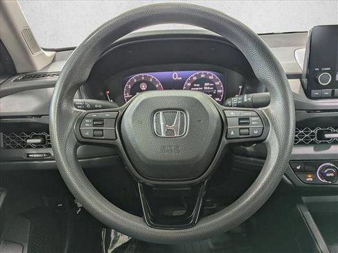 Used 2023 Honda Accord EX image 10