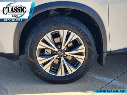 Used 2023 Nissan Rogue SV FWD image 13